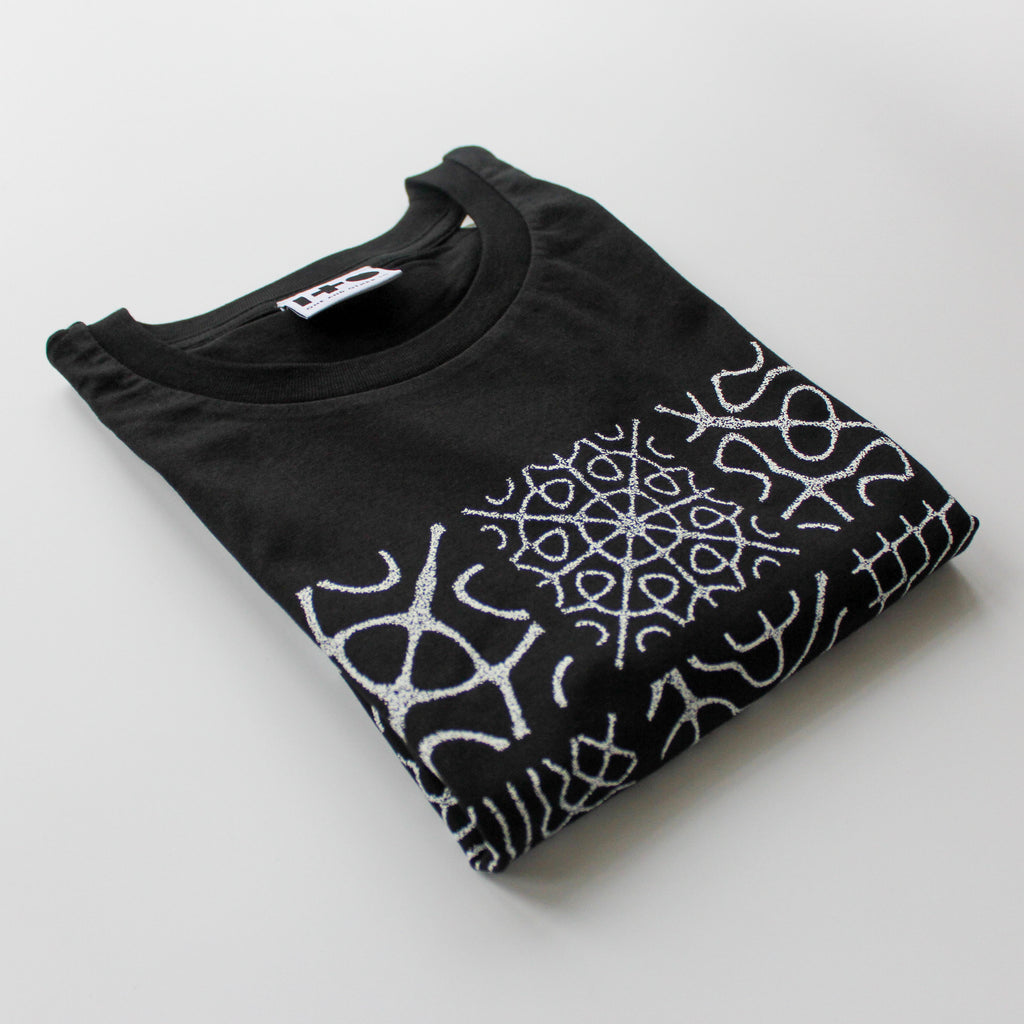 chladni resonance black folded organic cotton tshirt